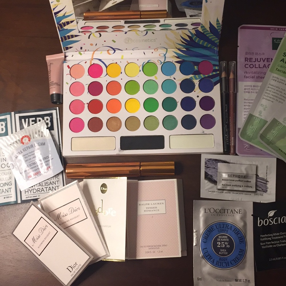 Makeup/ Sample Bundle!💄💋